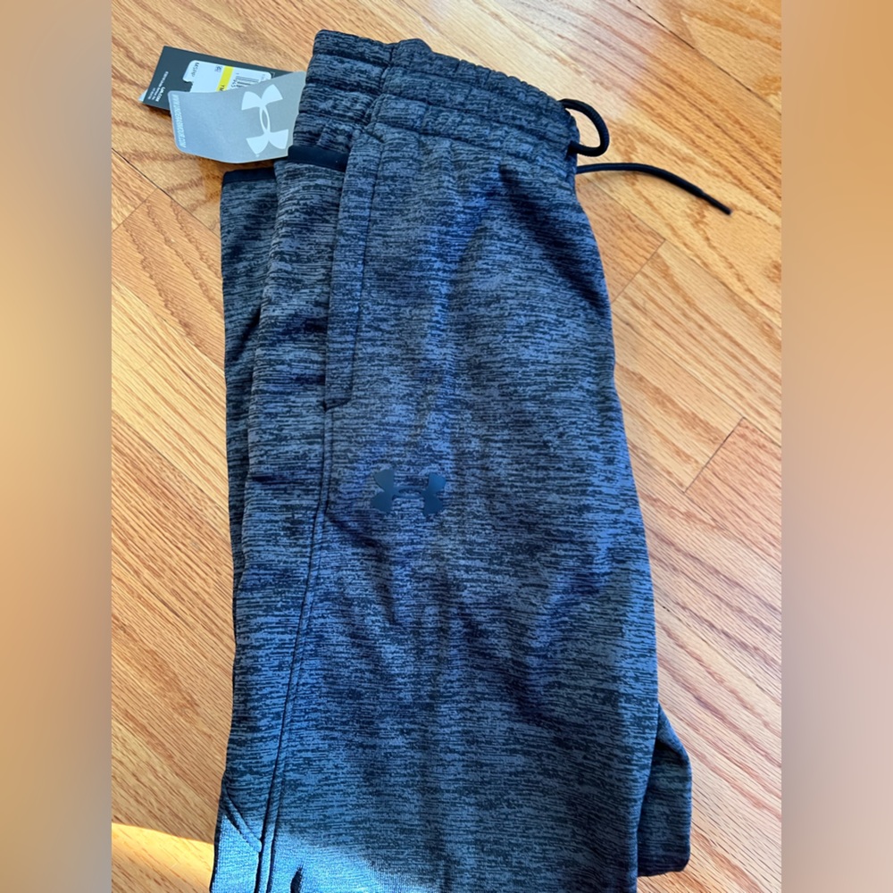 Under Armour sweatpants size medium